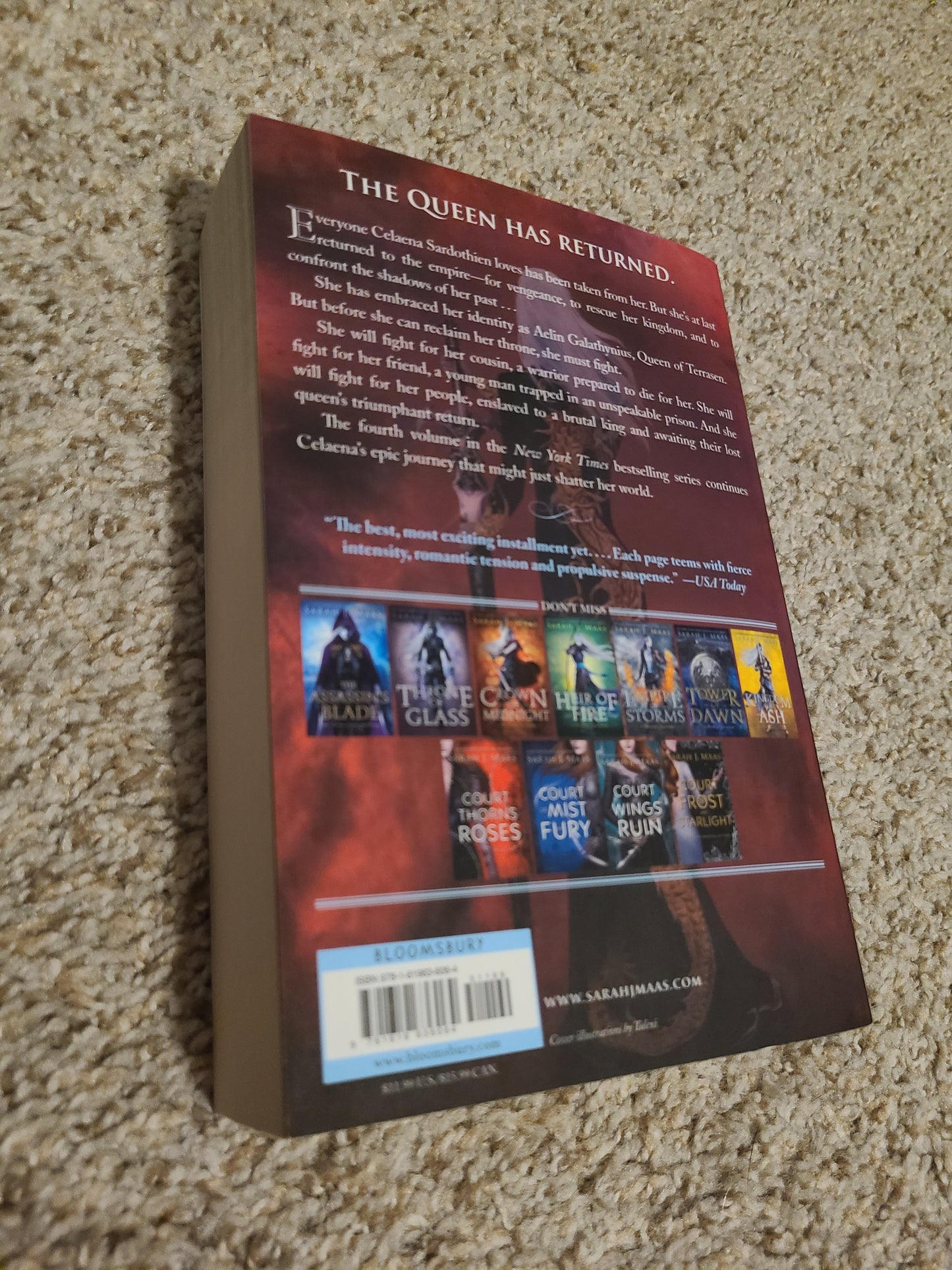 OOP Queen of Shadows by Sarah J Maas