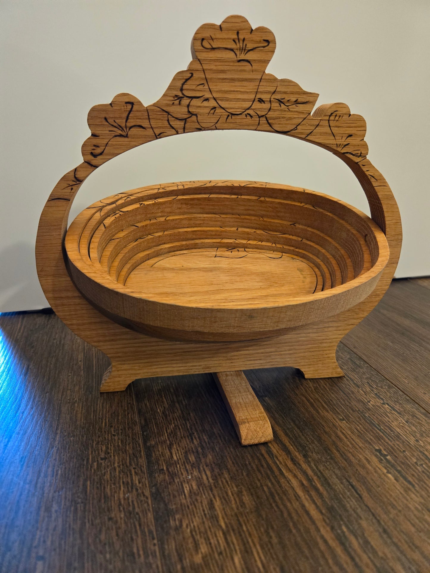 Vintage Collapsible Wooden Fruit Bowl