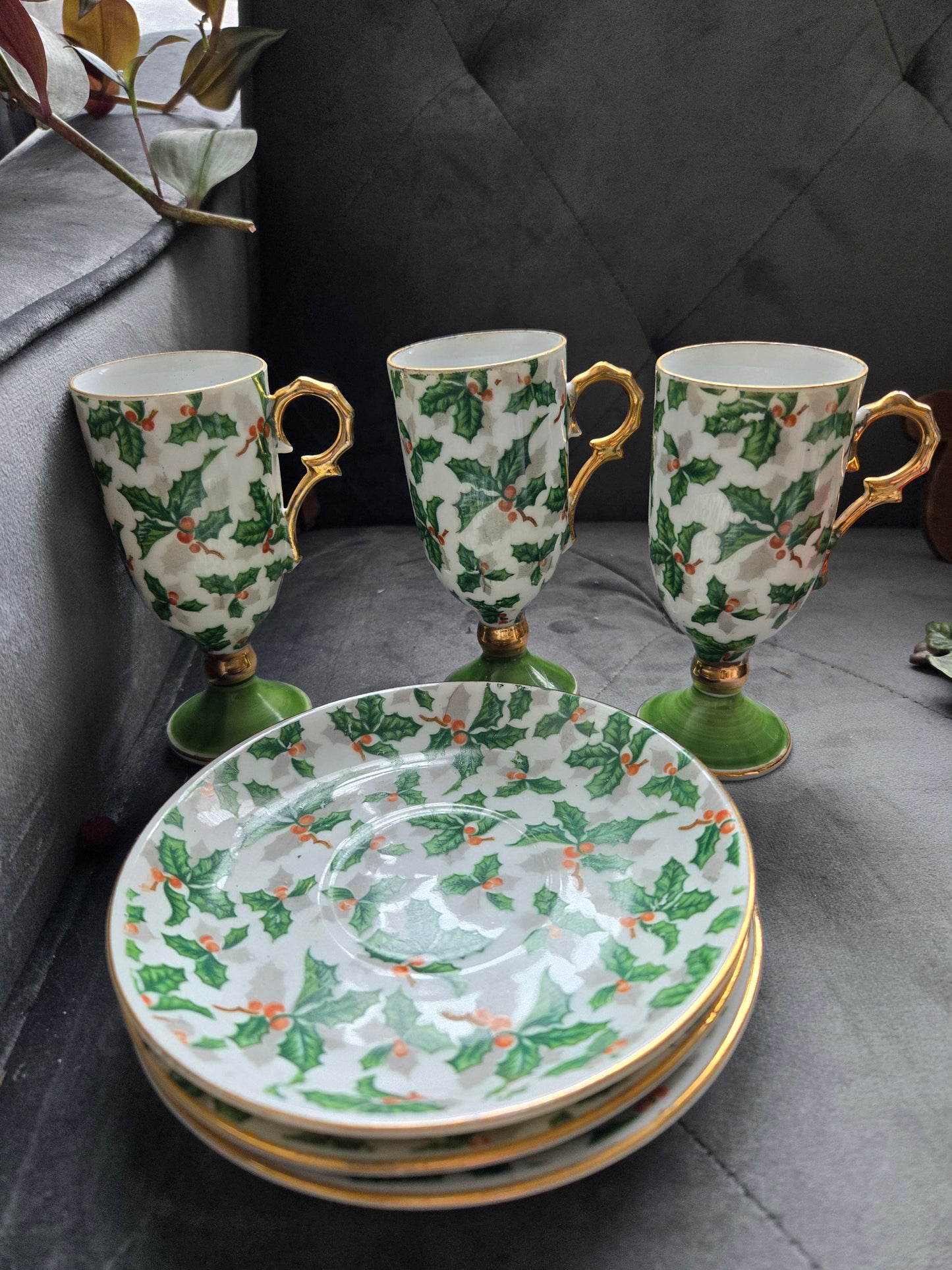 Vintage Inarco Japan Collector's Mini Plate Green Holly Theme