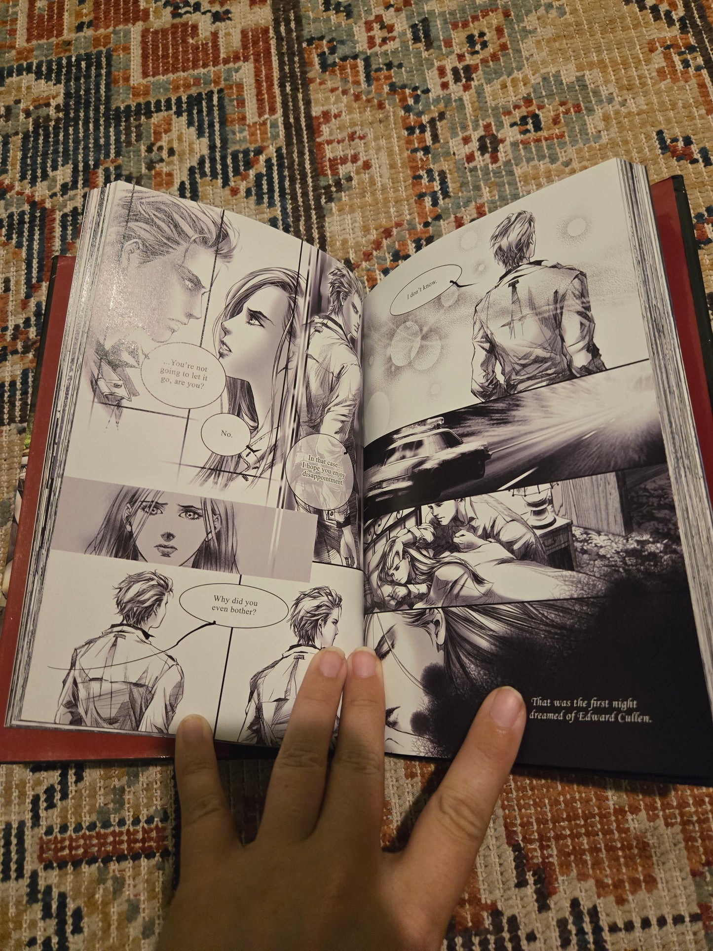 OOP Twilight Graphic Novel by Stephanie Meyer