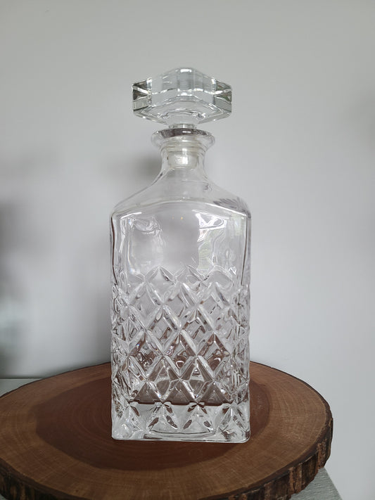 Diamond Design Whiskey Decanter