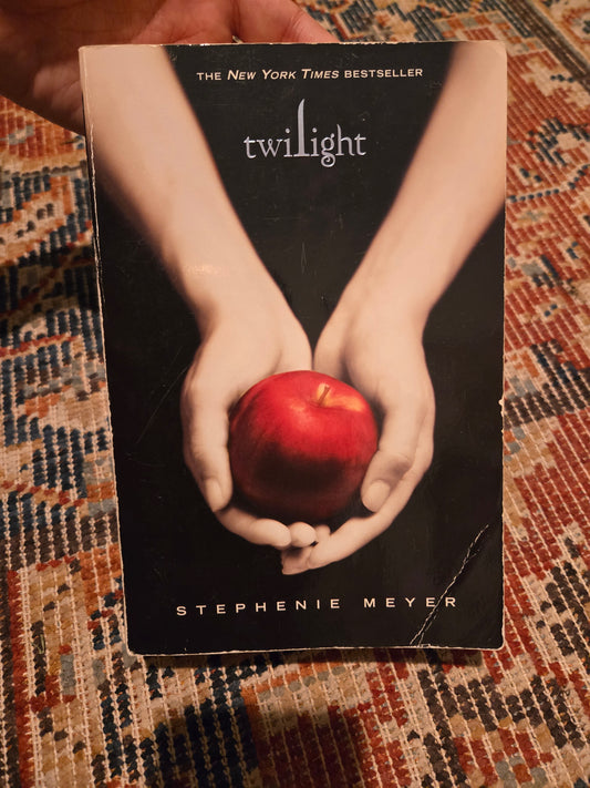 1st Edition Paperback Signed Twilight by Stephanie Meyer