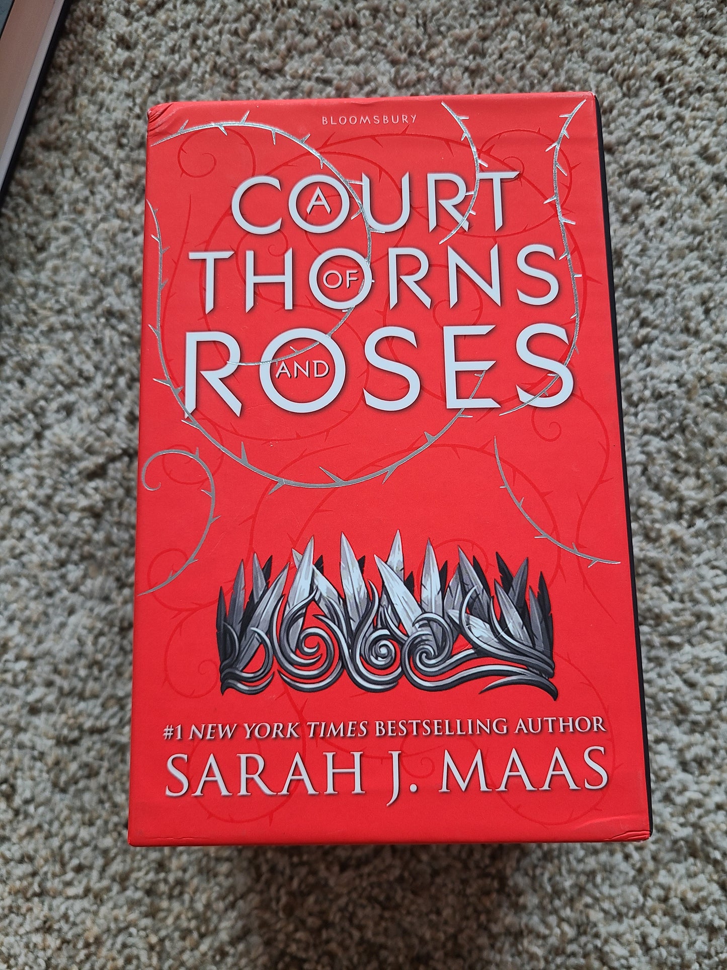 OOP UK A Court of Thorns and Roses PB Box Set