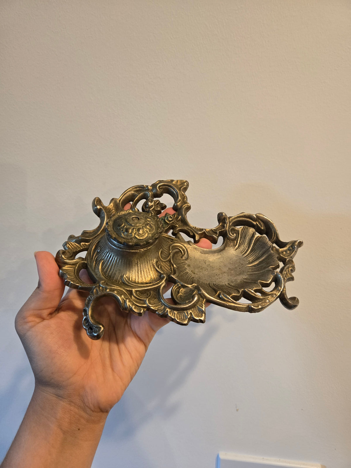 Vtg Art Nouveau Style Gold-Colored Metal Open Inkwell