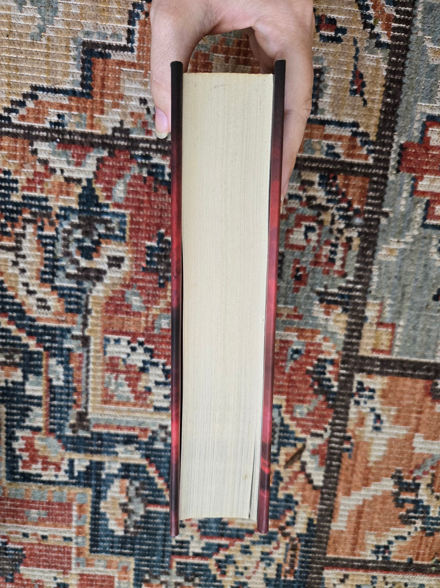 OOP Queen Of Shadows Hardback